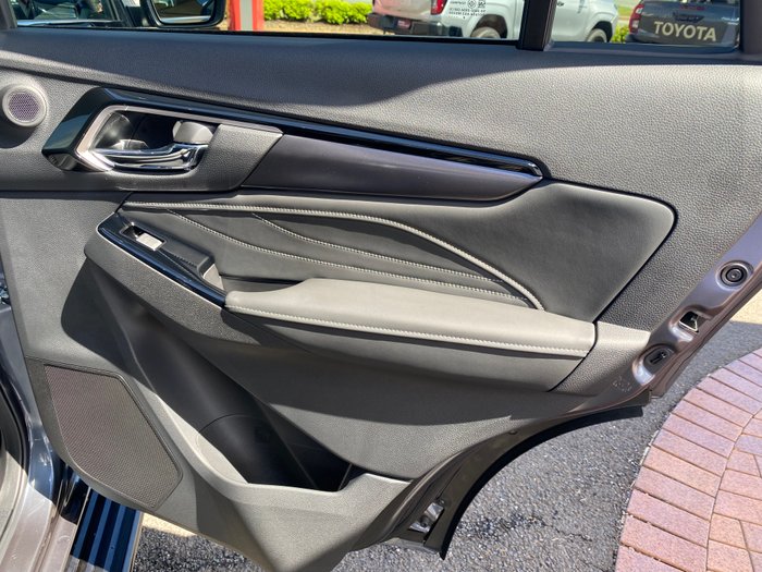 2024 Isuzu MU-X 2025 Isuzu MU-X 4X4 LST 3.0 L Automatic (UJOR506)