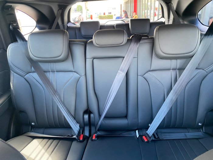 2024 Isuzu MU-X 2025 Isuzu MU-X 4X4 LST 3.0 L Automatic (UJOR506)