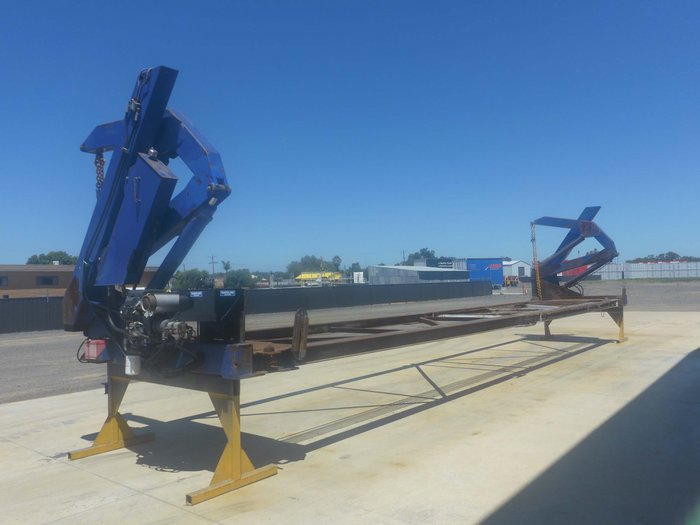 Custom 40FT Sideloader Attachment