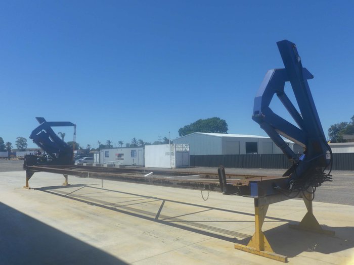 Custom 40FT Sideloader Attachment