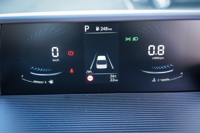 2025 Hyundai STARIA