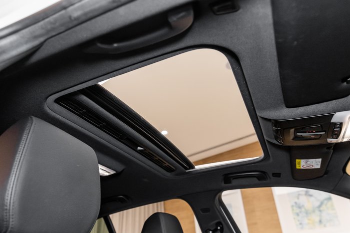 2018 BMW 1 25i M SPORT