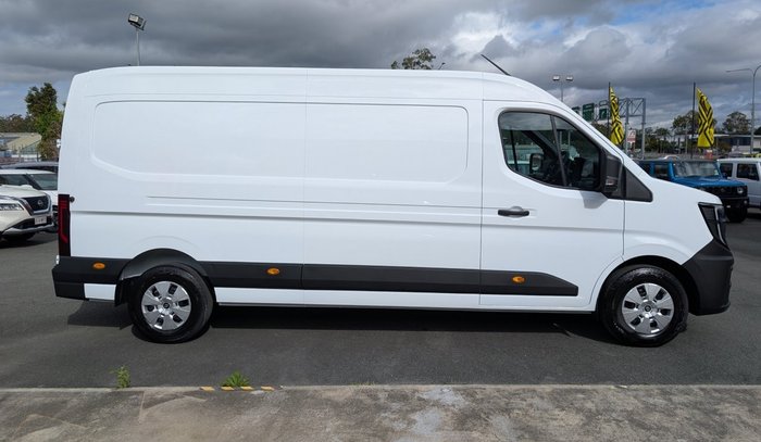 2026 RENAULT MASTER LWB