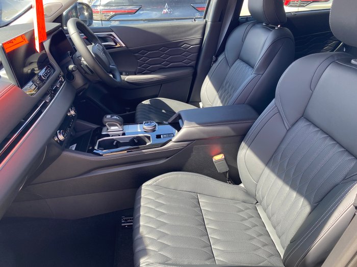 2025 MITSUBISHI Outlander EXCEED