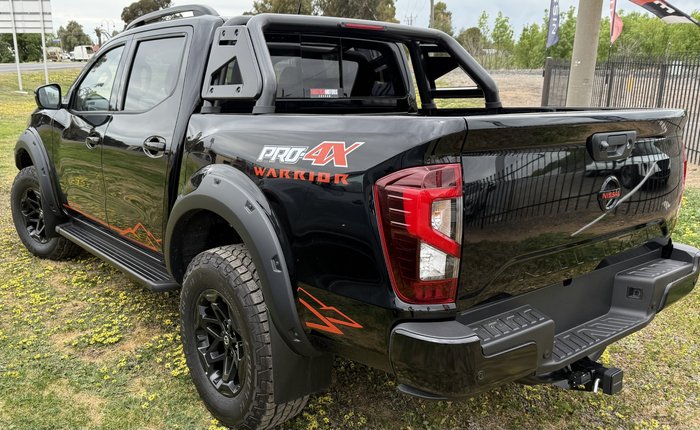 2025 Nissan Navara PRO-4X Warrior D23 MY25 BLACK STAR