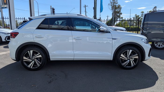 2025 VOLKSWAGEN T-ROC R-LINE