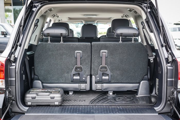 2020 Toyota LANDCRUISER Sahara