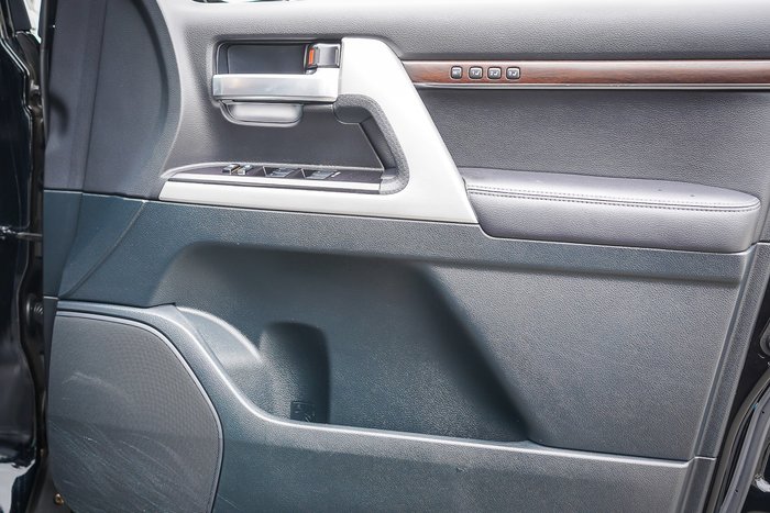 2020 Toyota LANDCRUISER Sahara