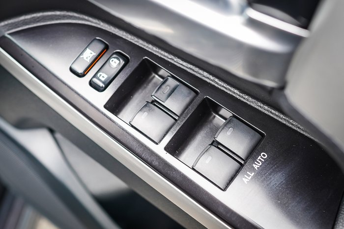 2020 Toyota LANDCRUISER Sahara