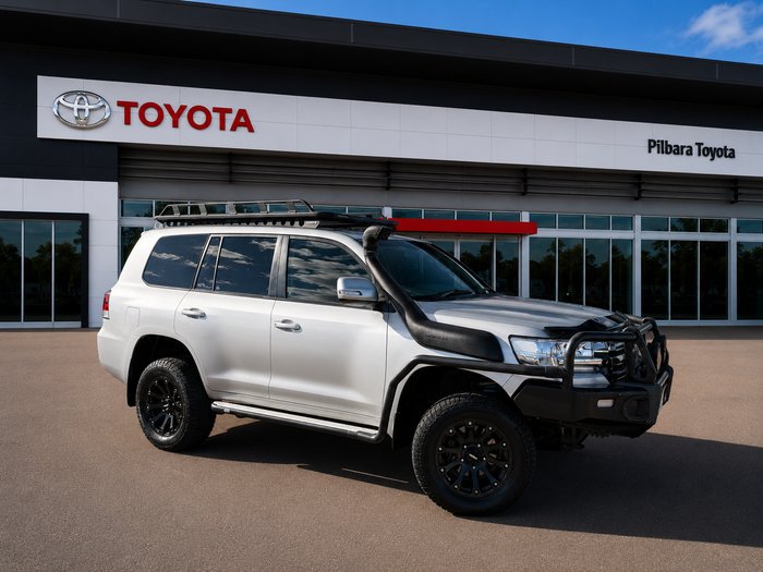 2016 Toyota LANDCRUISER