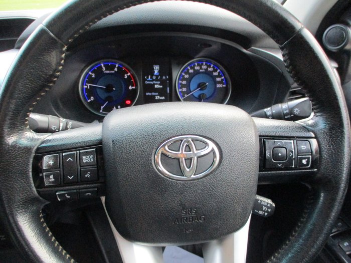 2018 Toyota Hilux SR5 GUN126R White