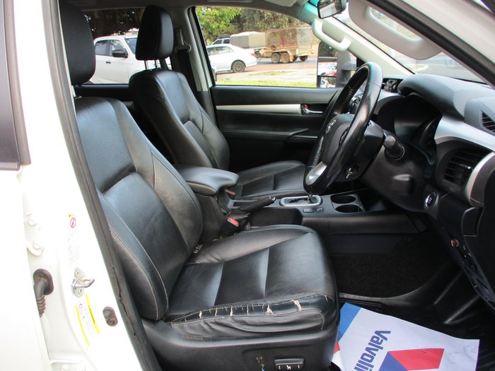 2018 Toyota Hilux SR5 GUN126R White