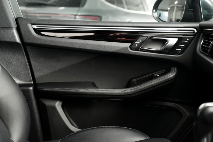 2019 Porsche Macan S