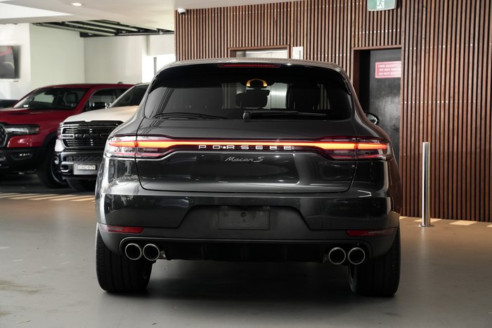 2019 Porsche Macan S