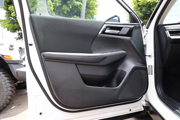 2023 Mitsubishi Outlander LS