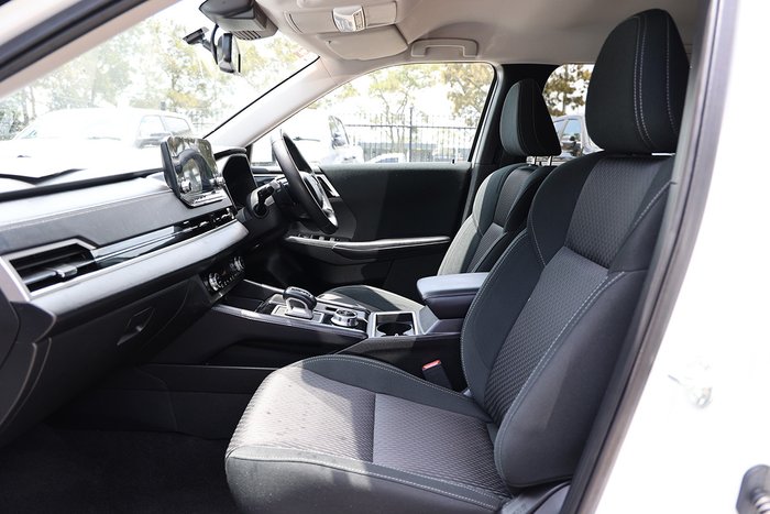 2023 Mitsubishi Outlander LS