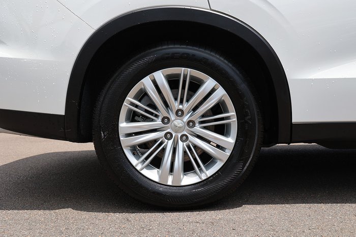 2023 Mitsubishi Outlander LS