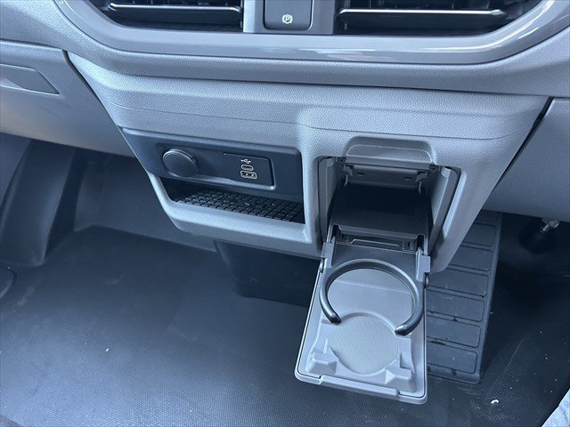2025 VOLKSWAGEN TRANSPORTER