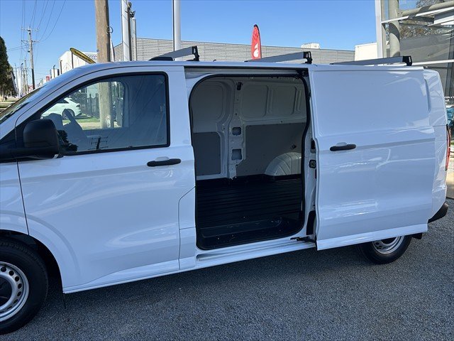 2025 VOLKSWAGEN TRANSPORTER
