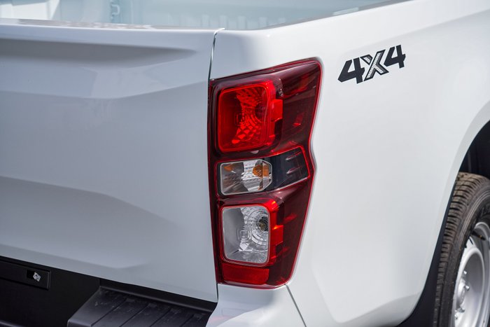 2026 Isuzu D-MAX SX