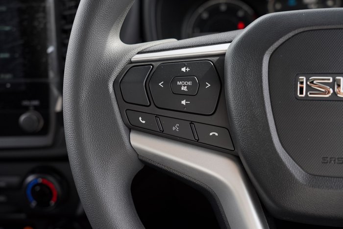 2026 Isuzu D-MAX SX