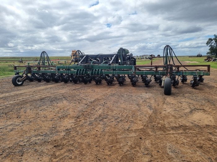 DAYBREAK 12MTR PLANTER W/- BARTON DISCS