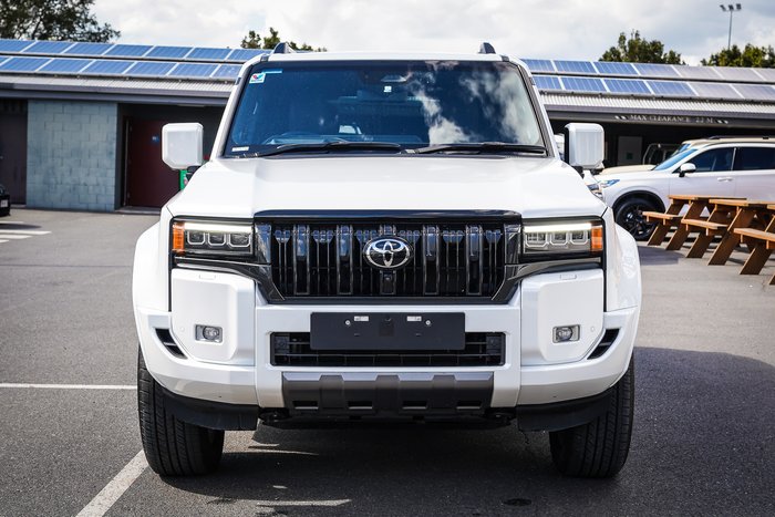 2025 Toyota PRADO Kakadu