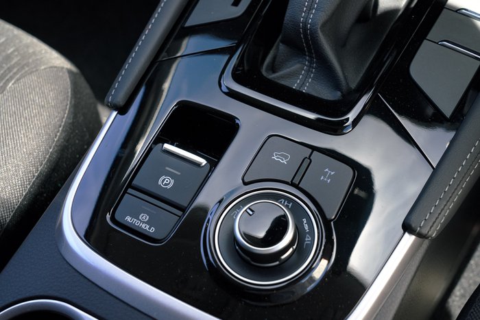 2025 Isuzu MU-X LS-U