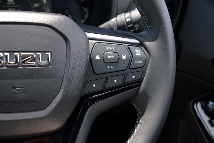 2025 Isuzu MU-X LS-U