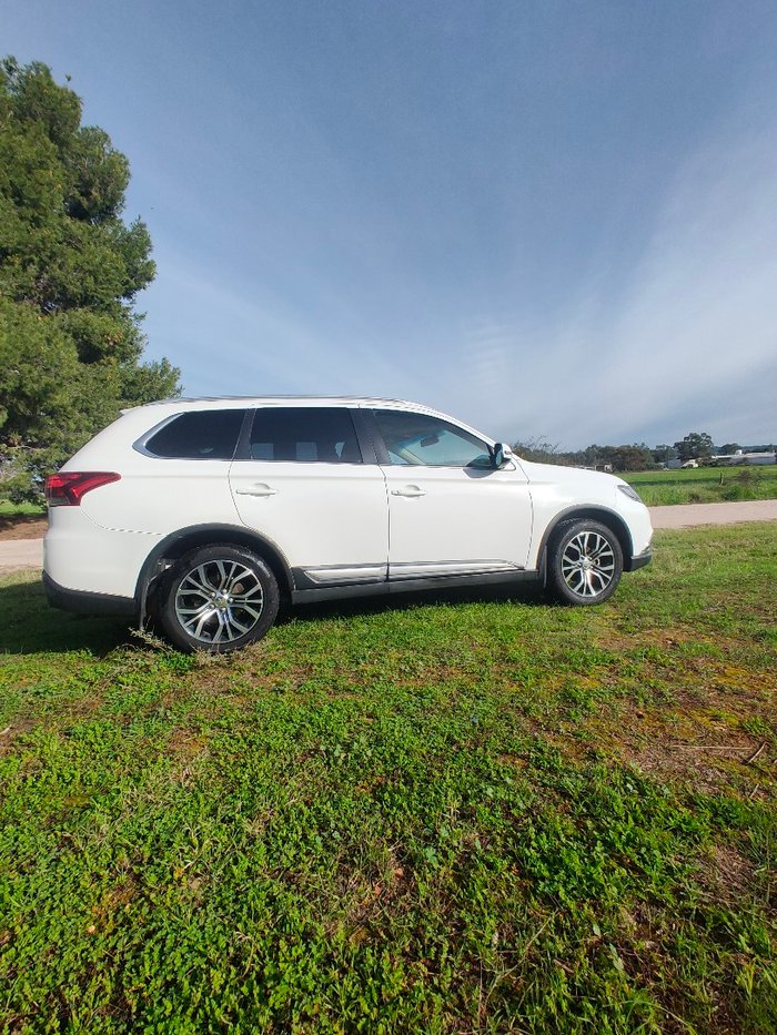 2015 Mitsubishi Outlander LS