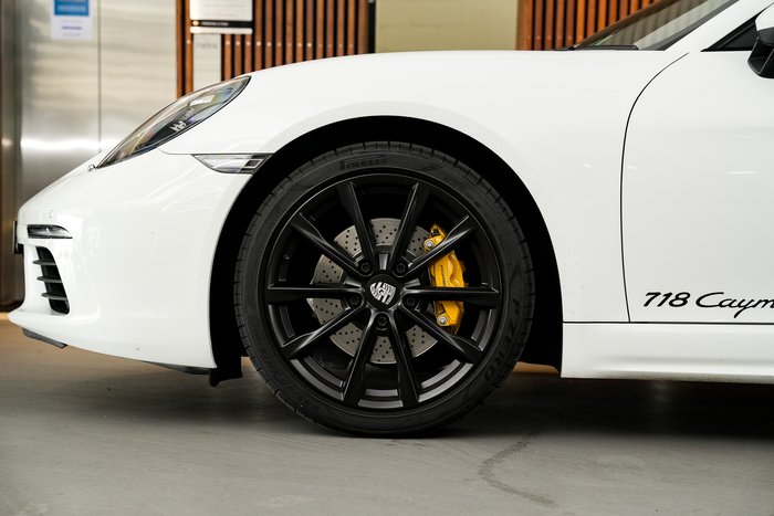 2020 Porsche 718 Cayman