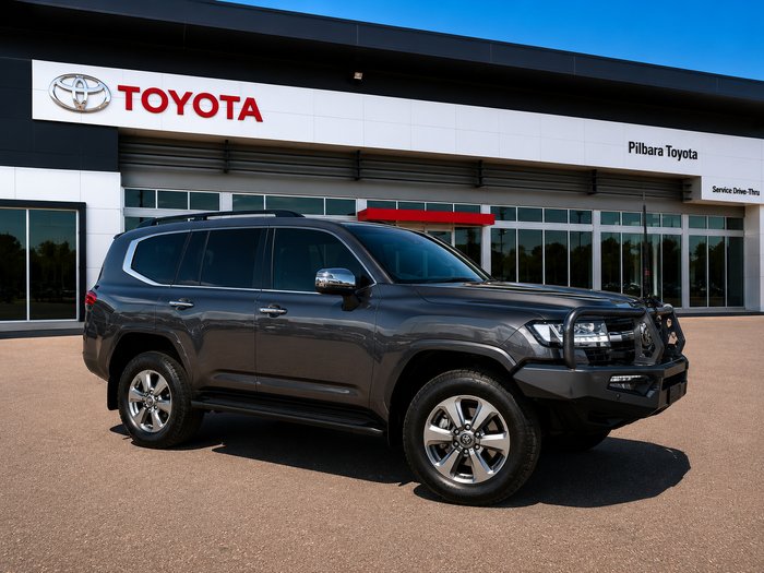 2023 Toyota LANDCRUISER Sahara Graphite
