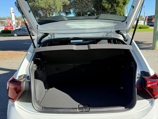 2025 VOLKSWAGEN POLO
