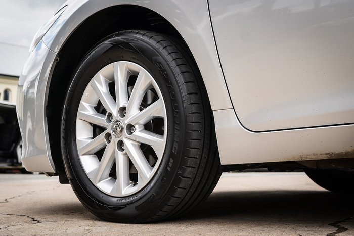 2015 Toyota CAMRY Altise