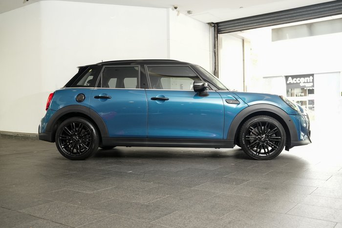 2022 MINI Hatch Cooper S Classic
