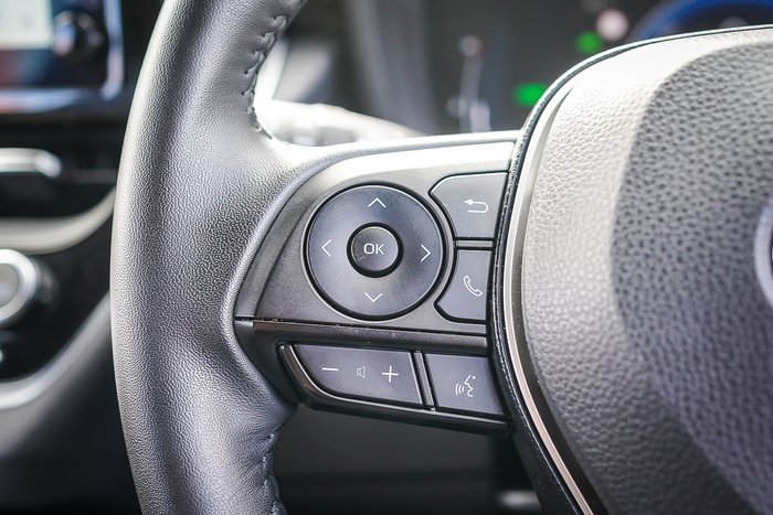 2025 Toyota COROLLA SX