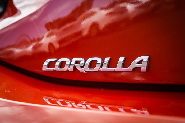 2025 Toyota COROLLA SX