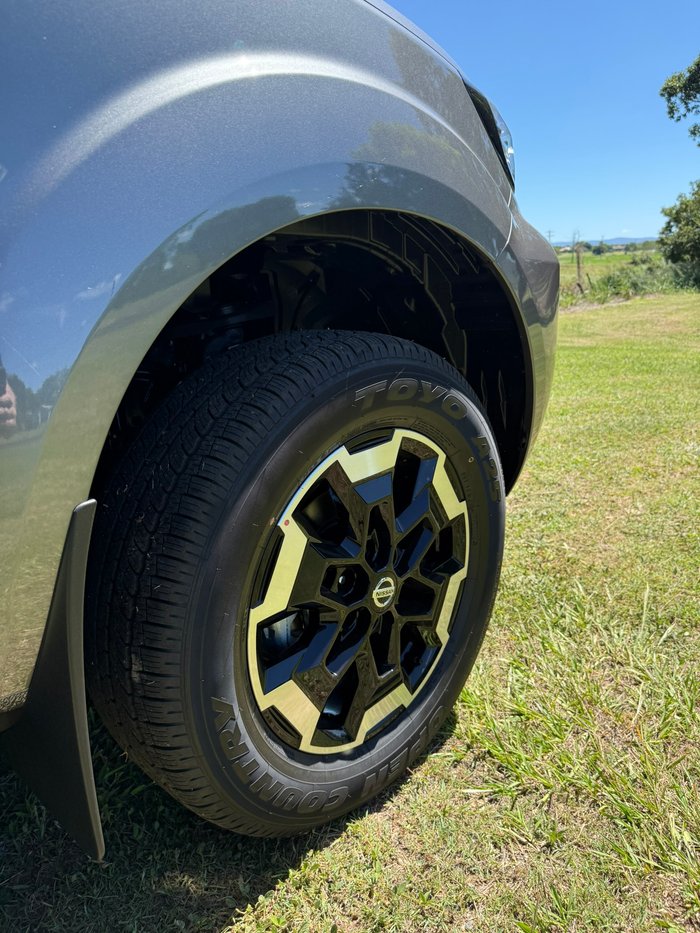 2025 NISSAN NP300 NAVARA ST-X