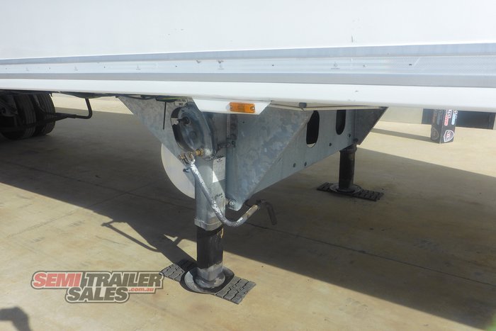 2010 Maxicube 24 Pallet Refrigerated Pantech