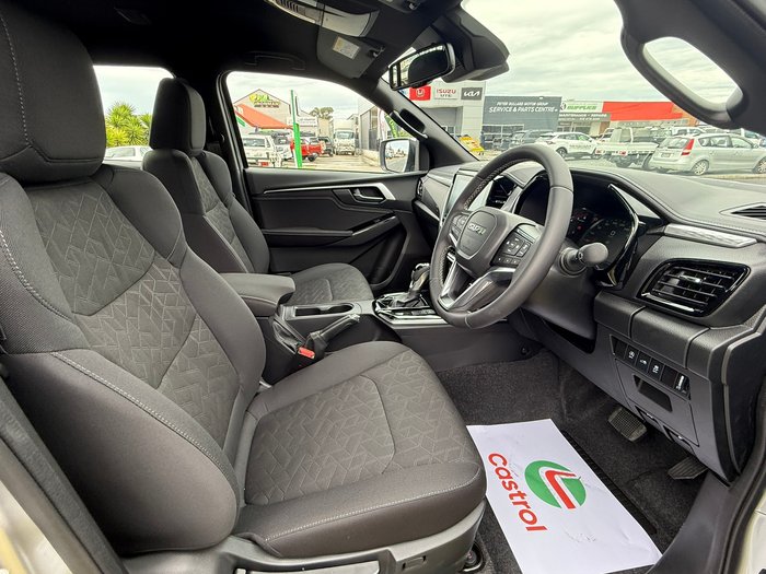 2025 Isuzu D-MAX LS-U