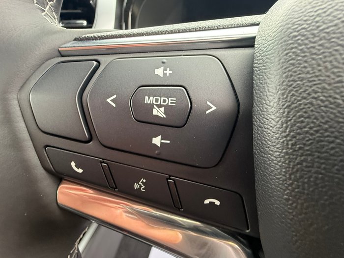 2025 Isuzu D-MAX LS-U