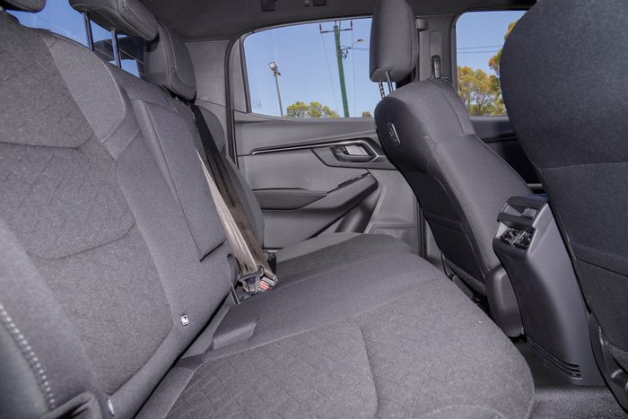 2025 Isuzu D-MAX X-RIDER