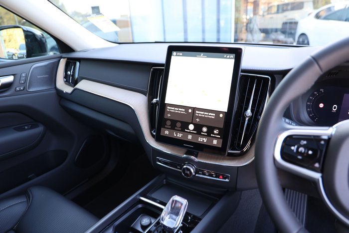 2026 Volvo XC60 Ultra B5 Dark