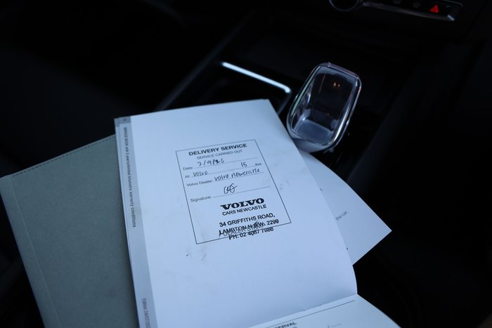 2026 Volvo XC60 Ultra B5 Dark
