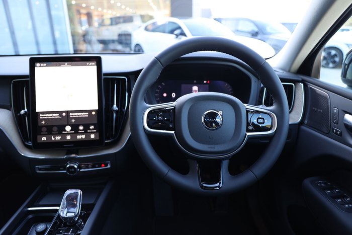 2026 Volvo XC60 Ultra B5 Dark