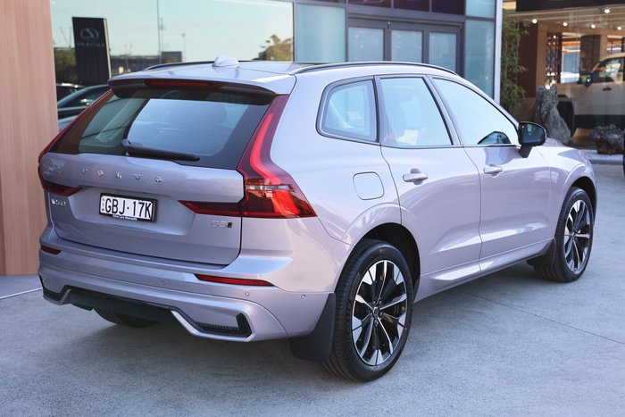 2026 Volvo XC60 Ultra B5 Dark