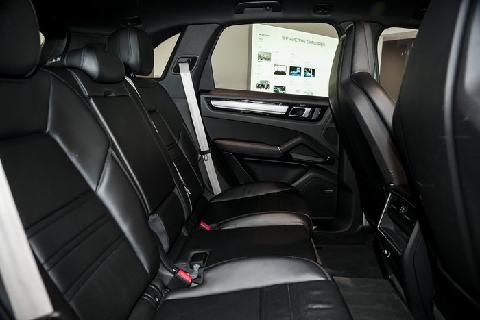 2022 Porsche Cayenne Platinum Edition