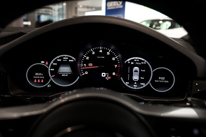 2022 Porsche Cayenne Platinum Edition