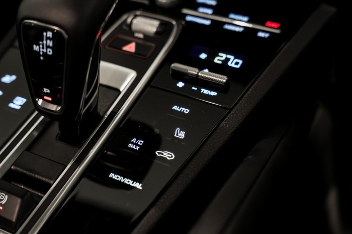 2022 Porsche Cayenne Platinum Edition