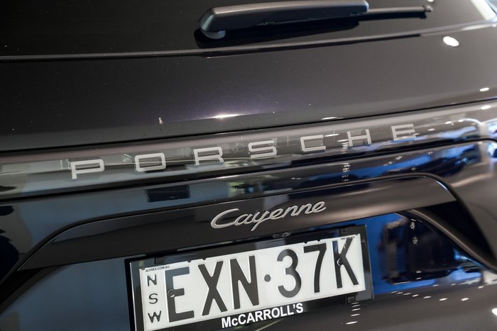 2022 Porsche Cayenne Platinum Edition